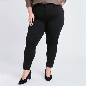 Ryllace black essential skinny pants size 16